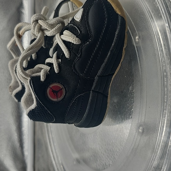 H Jordan Shoes Black And White Sz 2c - Picture 4 of 10